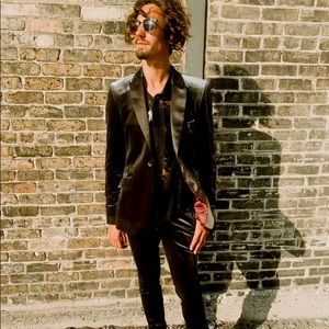 Meet your Posher, Jake